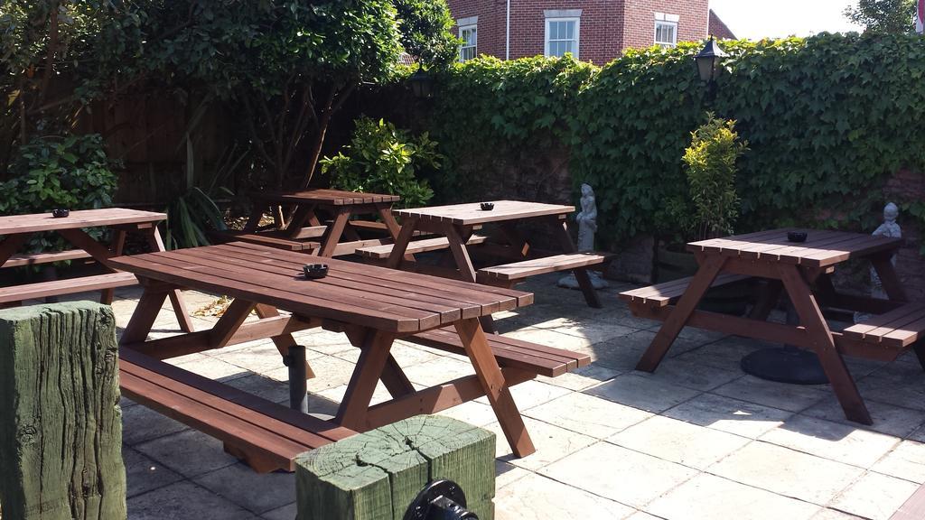 The Ship Inn Fordingbridge Ngoại thất bức ảnh